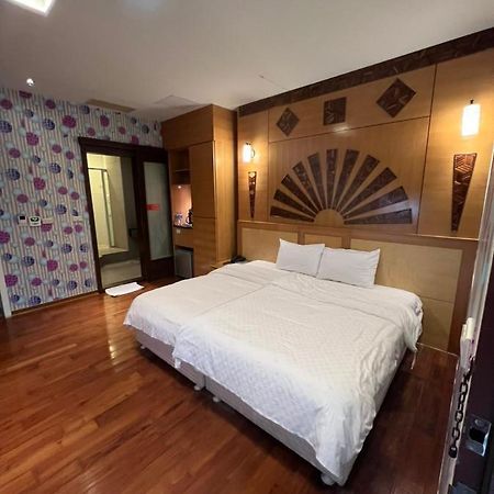 Charming Motel Hualien City Exterior photo
