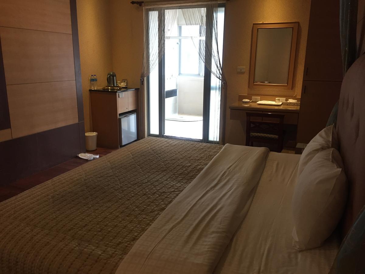 Charming Motel Hualien City Exterior photo